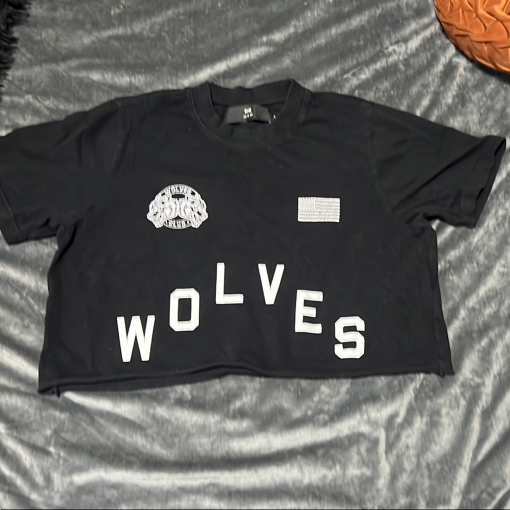 Black Wolves Graphic T-Shirt